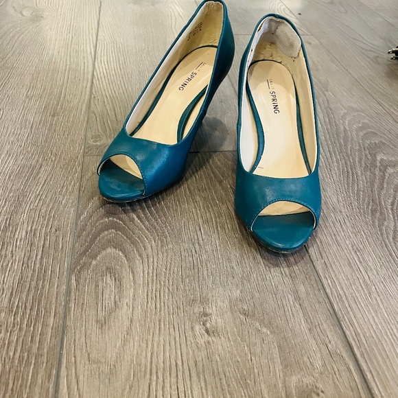 Call it Spring peep toe turquoise pumps - Picture 1 of 5